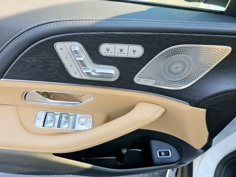 Certified 2025 Mercedes-Benz GLS 580 4MATIC image 23