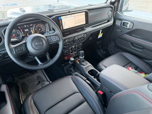 New 2026 Jeep Wrangler Unlimited Rubicon AWD/4WD image 10