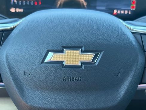 New 2026 Chevrolet Traverse LT w/ Driver Confidence Package FWD image 30