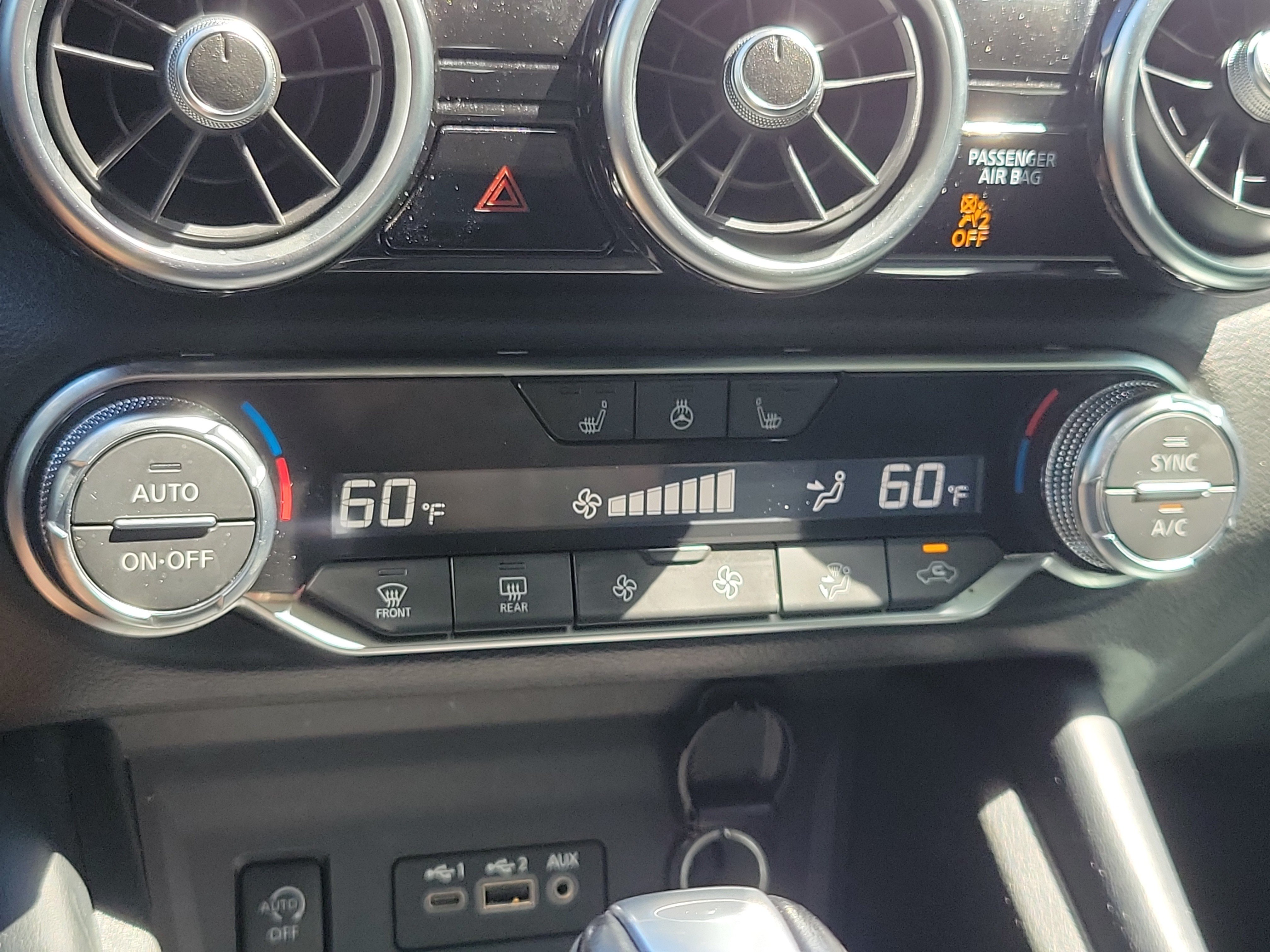 Used 2024 Nissan Sentra SR FWD image 23