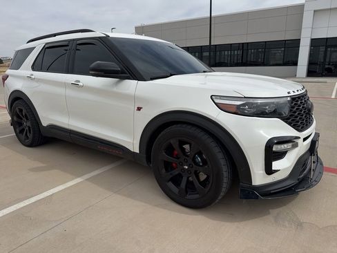 Used 2022 Ford Explorer ST w/ Equipment Group 401A image 6