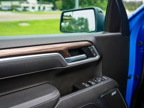 Used 2025 Chevrolet Silverado 1500 RST w/ Convenience Package II RWD image 30