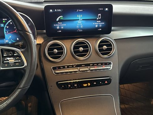 Certified 2021 Mercedes-Benz GLC 300 4MATIC image 21