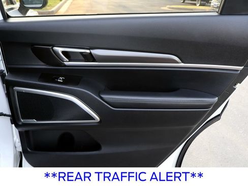 Used 2025 Kia Telluride S AWD/4WD image 28