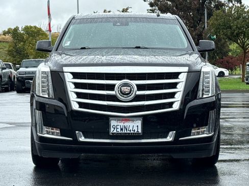 Used 2015 Cadillac Escalade Premium image 10