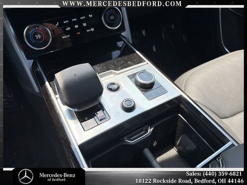 Used 2023 Land Rover Range Rover SE AWD/4WD image 16