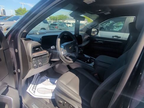 Used 2025 Chevrolet Tahoe LT image 10