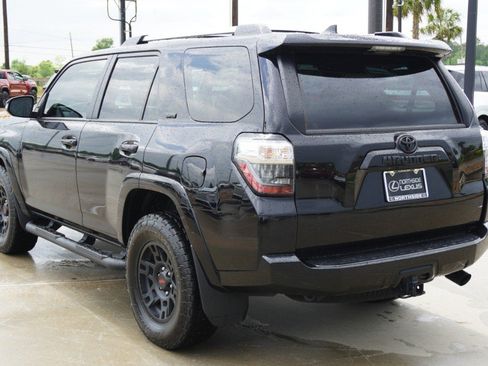 Used 2023 Toyota 4Runner SR5 Premium w/ Moonroof Package RWD image 9