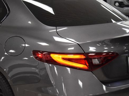 Used 2021 Alfa Romeo Giulia Sprint w/ Nero Edizione image 14