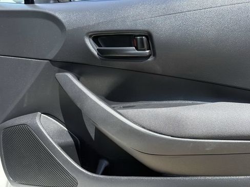 Used 2024 Toyota Corolla LE FWD image 28