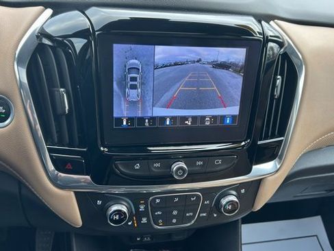 Certified 2023 Chevrolet Traverse Premier image 30