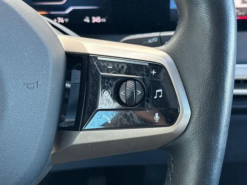 Used 2023 BMW iX xDrive50 image 27