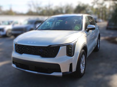 New 2026 Kia Sorento LX FWD image 16
