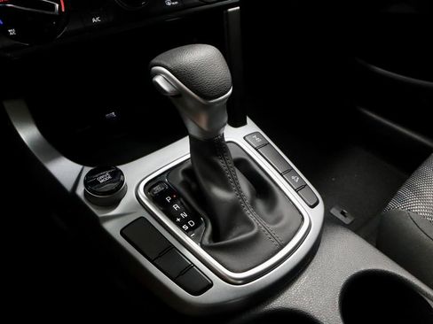 Used 2024 Kia Seltos LX AWD/4WD image 30