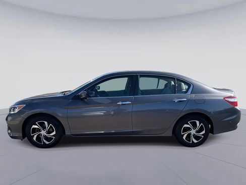 Certified 2017 Honda Accord LX image 7