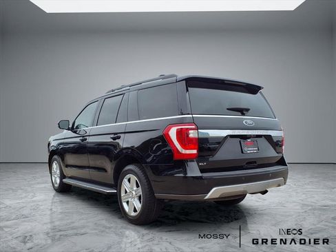 Used 2020 Ford Expedition XLT w/ Equipment Group 202A image 2