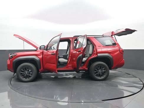 New 2026 Toyota 4Runner SR5 RWD image 31