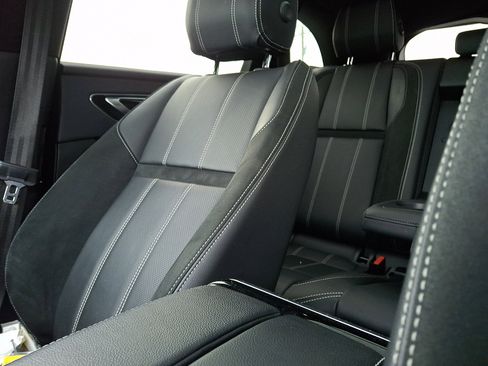 Used 2020 Land Rover Range Rover Velar R-Dynamic S image 18