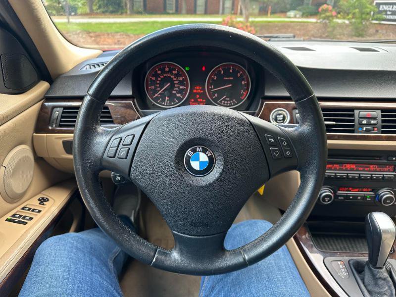 Used 2011 BMW 328i Sedan RWD image 26