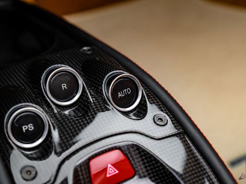 Used 2013 Ferrari 458 Spider image 79