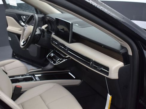 New 2026 Lincoln Corsair Grand Touring image 16