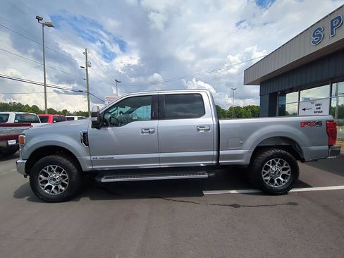 Used 2022 Ford F250 Lariat w/ Lariat Ultimate Package AWD/4WD image 10