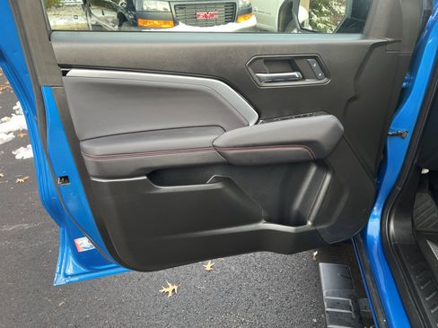 Certified 2024 Chevrolet Colorado Z71 w/ Z71 Convenience Package 2 image 14