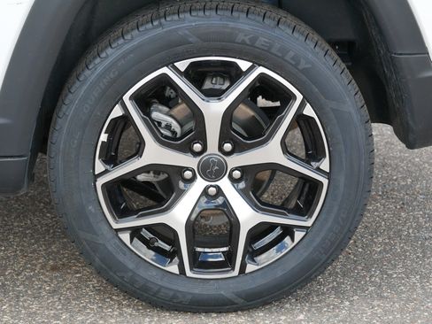 Used 2025 Jeep Compass Limited AWD/4WD image 15