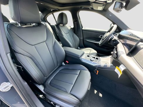 New 2026 BMW 330i Sedan w/ M Sport Package RWD image 22