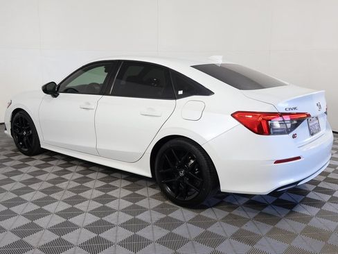 Used 2022 Honda Civic Sport image 6