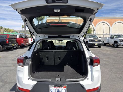 Used 2022 Chevrolet TrailBlazer LS FWD image 14