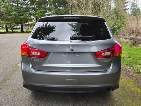 Used 2015 Mitsubishi Outlander Sport ES FWD image 4