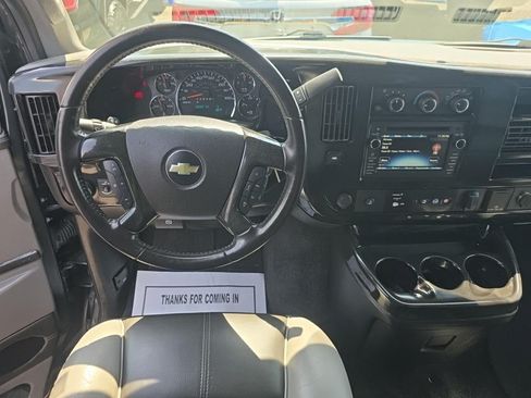 Used 2020 Chevrolet Express 2500 Extended RWD image 6