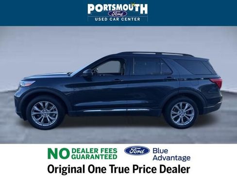 Used 2023 Ford Explorer XLT w/ Equipment Group 202A image 2