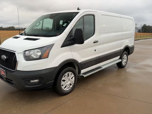 Used 2024 Ford Transit 250 Low Roof w/ Exterior Upgrade Package image 5