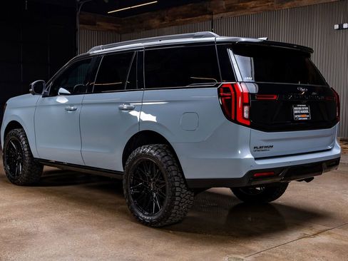 Used 2025 Ford Expedition Platinum w/ Stealth Performance Package AWD/4WD image 7