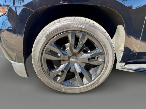 Used 2018 Chevrolet Tahoe Premier w/ RST Edition image 26