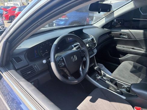 Used 2014 Honda Accord Hybrid Sedan image 4