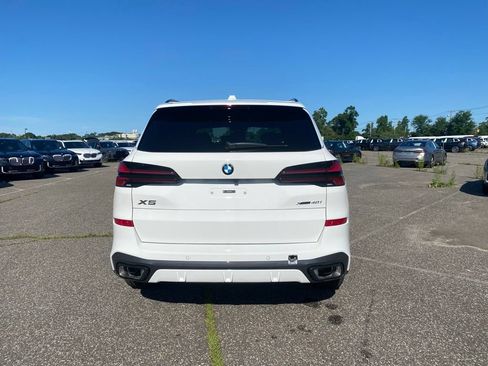 New 2026 BMW X5 xDrive40i w/ M Sport Package AWD/4WD image 3