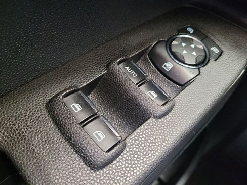 Used 2018 Ford EcoSport SE FWD image 27