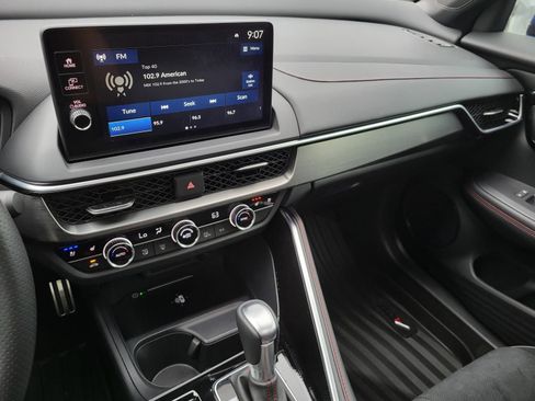 Used 2025 Acura ADX A-Spec image 21