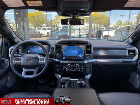 Used 2025 Ford F150 Lariat AWD/4WD image 31
