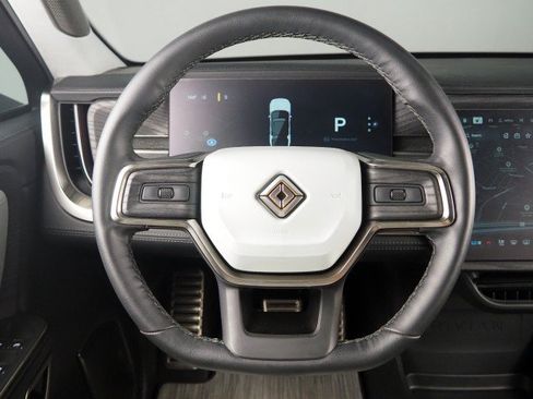 Used 2024 Rivian R1S AWD Adventure image 19