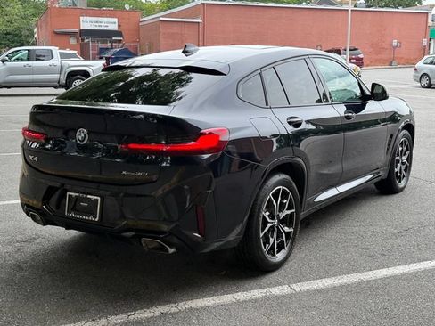 Certified 2023 BMW X4 xDrive30i w/ M Sport Package AWD/4WD image 5