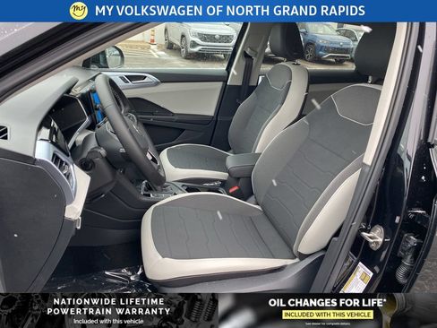 New 2026 Volkswagen Taos SE AWD/4WD image 7