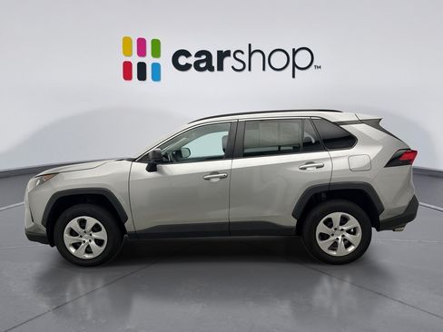 Used 2019 Toyota RAV4 LE AWD/4WD image 2