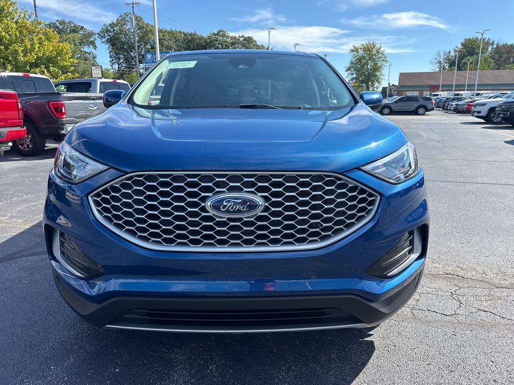 Used 2024 Ford Edge SEL AWD/4WD image 3