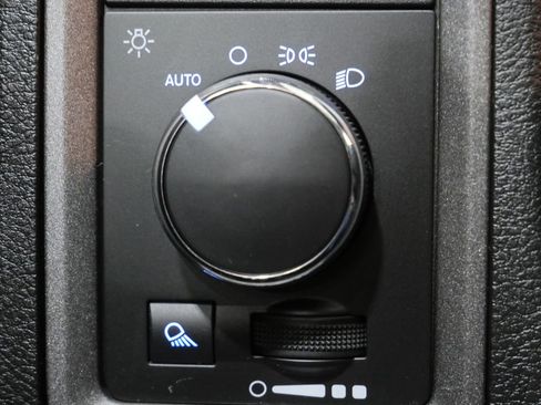 Used 2022 RAM 1500 Tradesman w/ Popular Equipment Group AWD/4WD image 14
