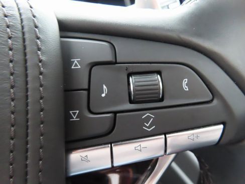 Used 2023 Cadillac Escalade V image 16