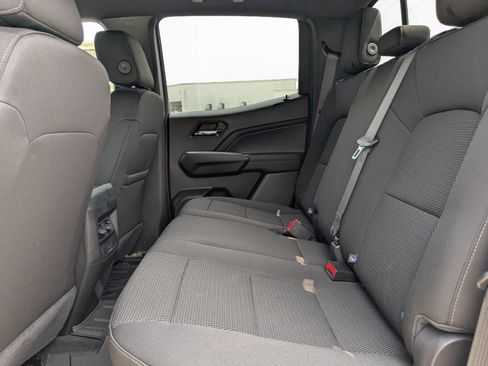 New 2024 Chevrolet Colorado LT w/ LT Convenience Package II image 28